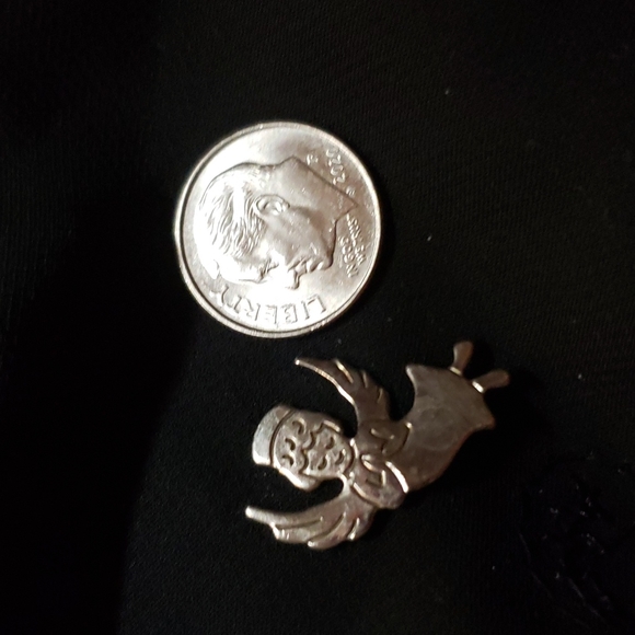 Angel Pin - Picture 3 of 3